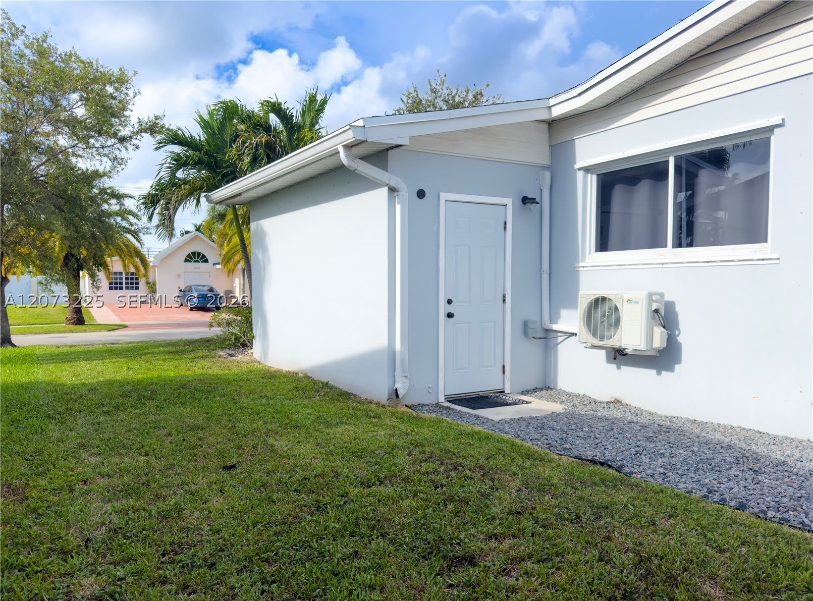 8940 SW 198th Terrace – photo 1