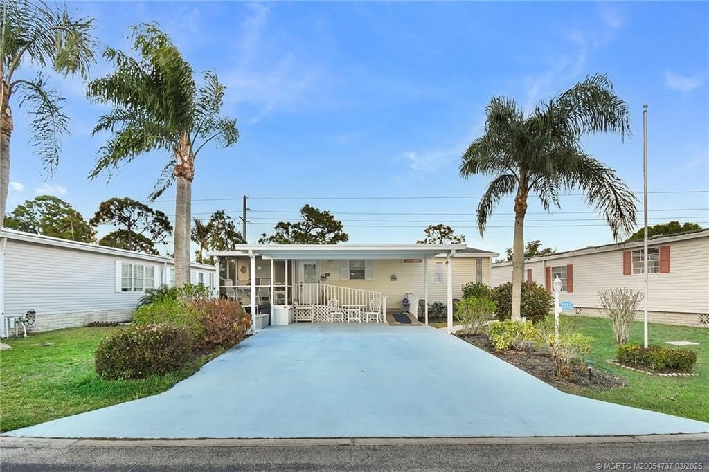 7073 Birchwood Lane – photo 1