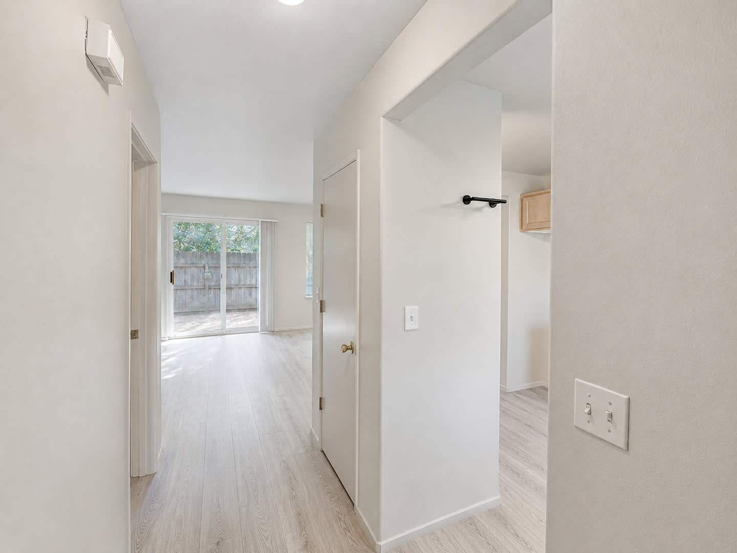 Comfort, Quiet, & Convenience Near St. Charles – photo 1