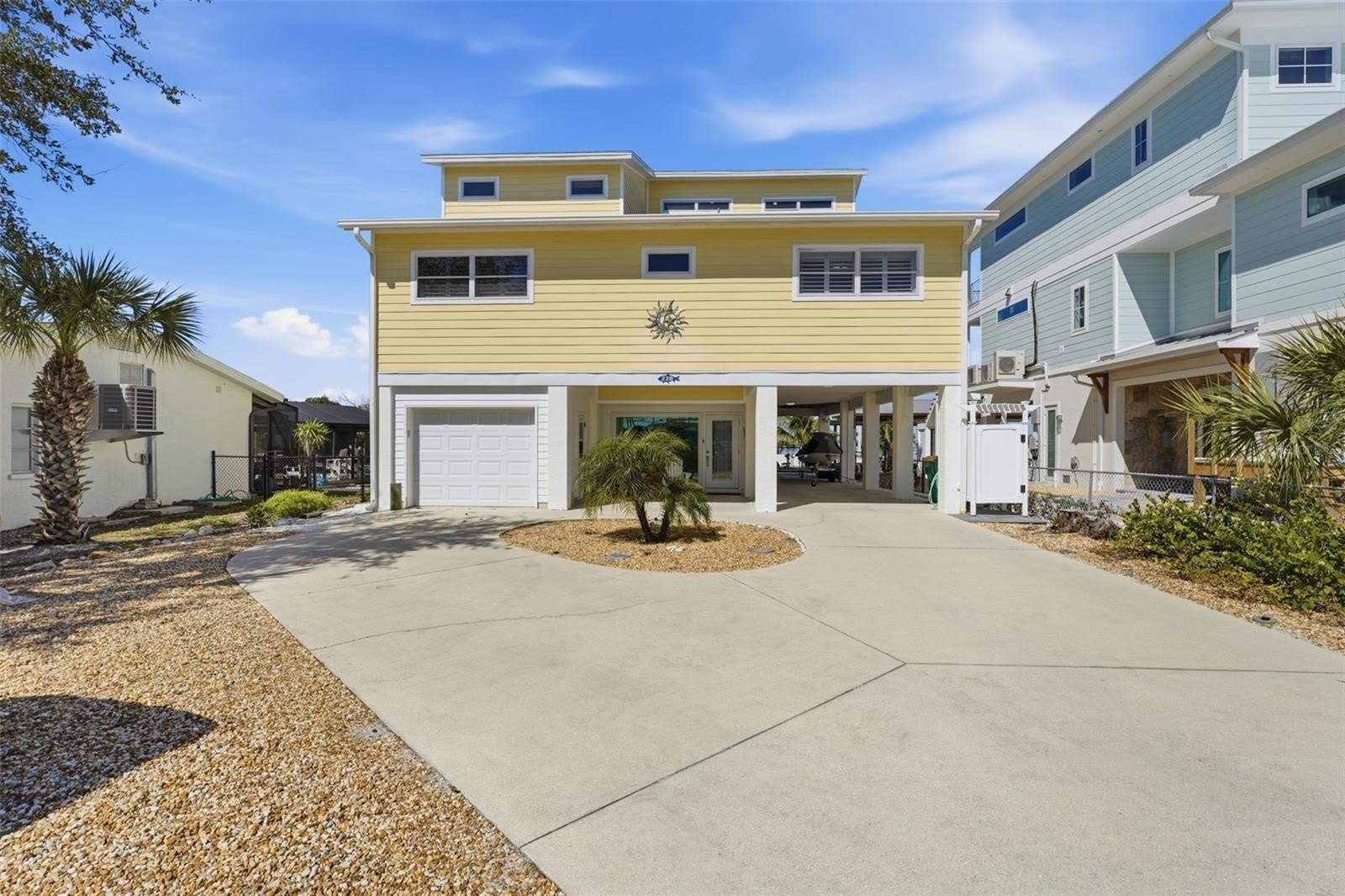 220 MOCKINGBIRD Street – photo 1 of 68
