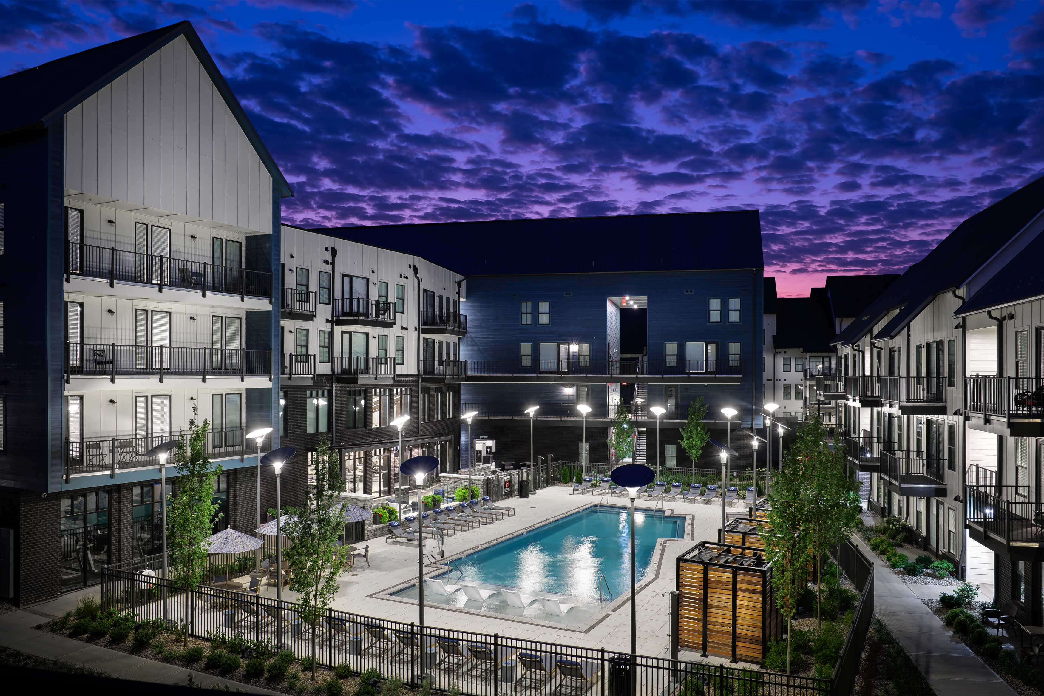 Upton Oxmoor Apartments – photo 1