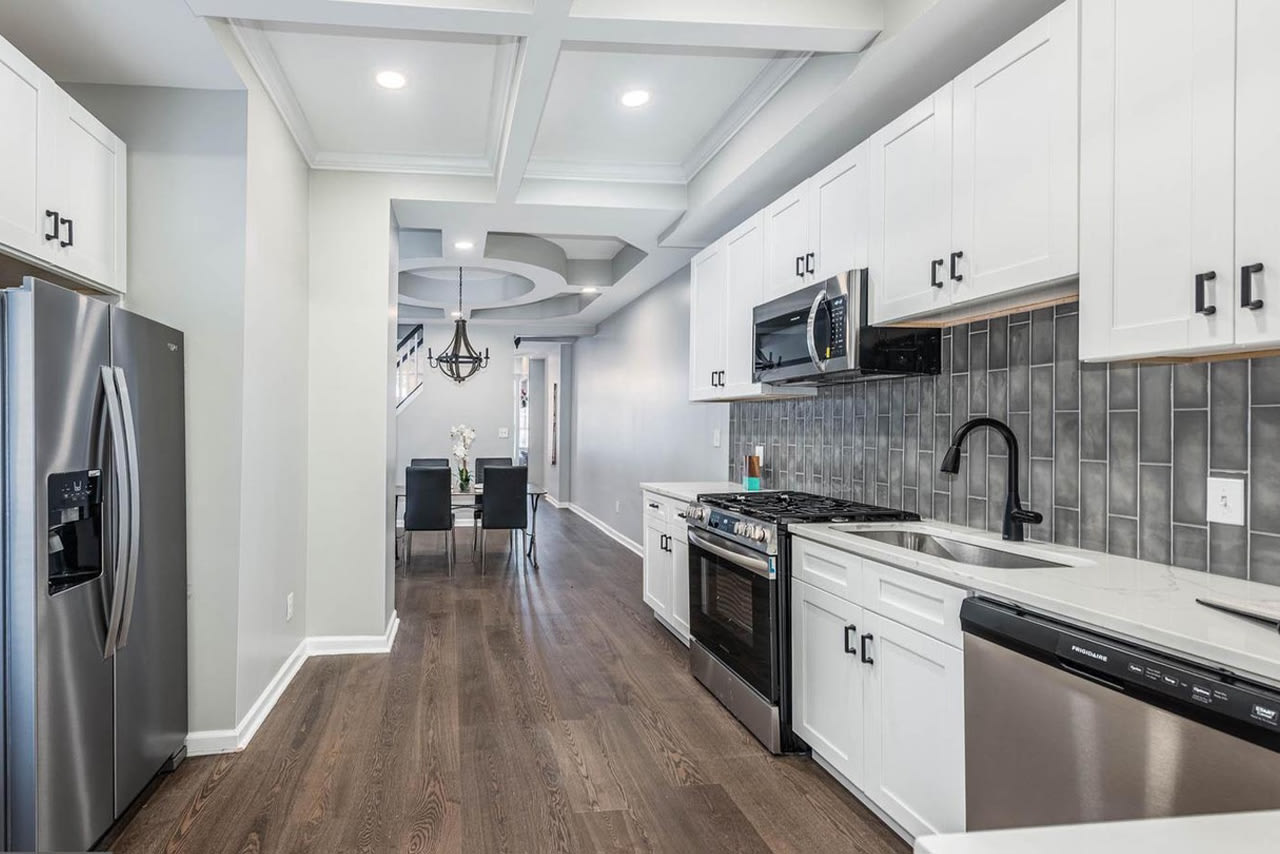 1715 East Oliver Street – photo 1