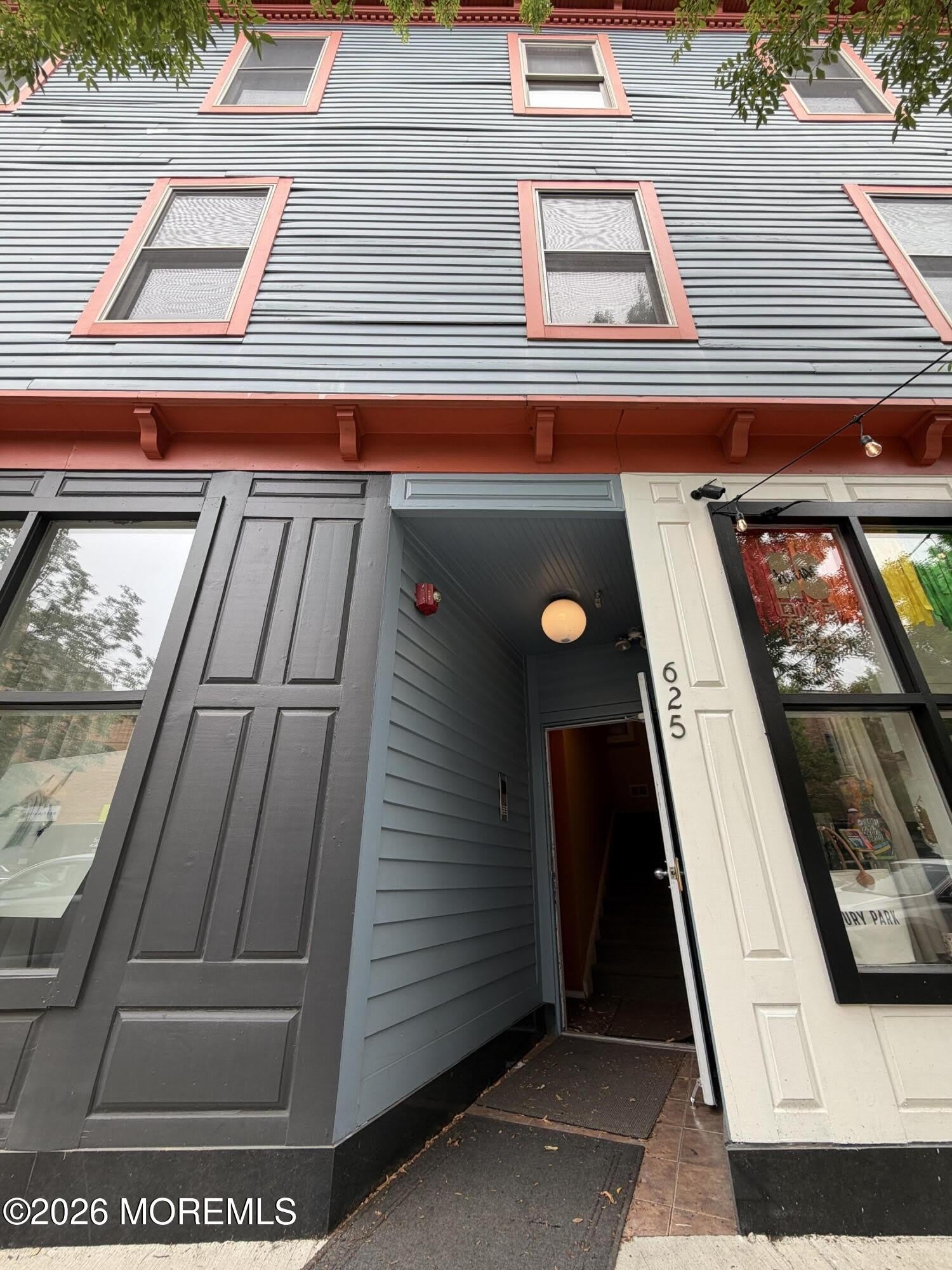 625 Cookman Avenue – photo 1 of 13