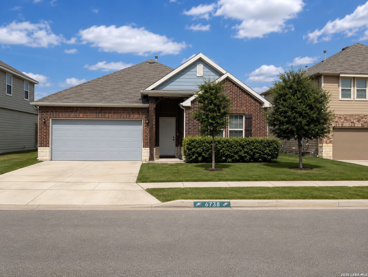 6738 Shiraz Way – photo 1