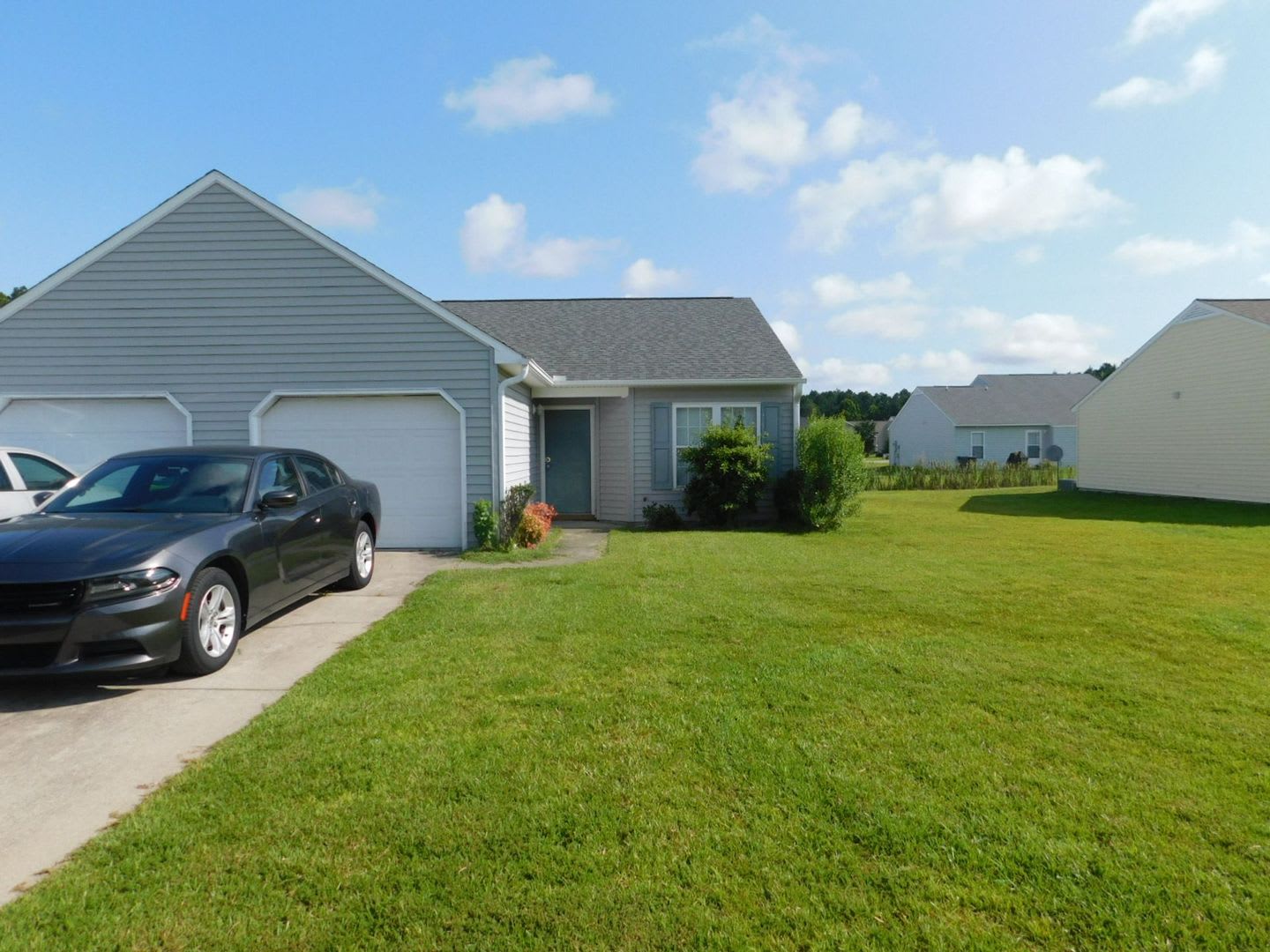 Charming 2-Bedroom, 2-Bath Duplex with Garage – photo 1 of 18