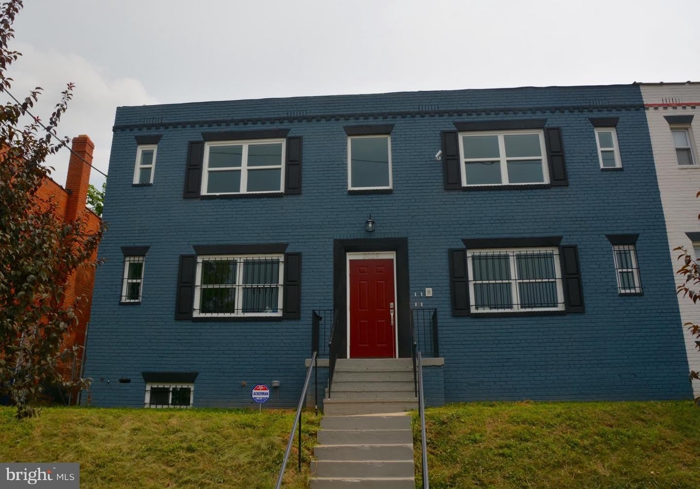 5029 HANNA PL SE #1 – photo 1