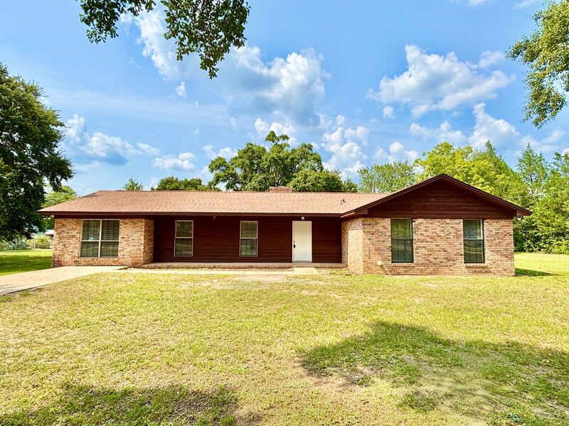 3470 Nicholson Estates Rd – photo 1 of 16