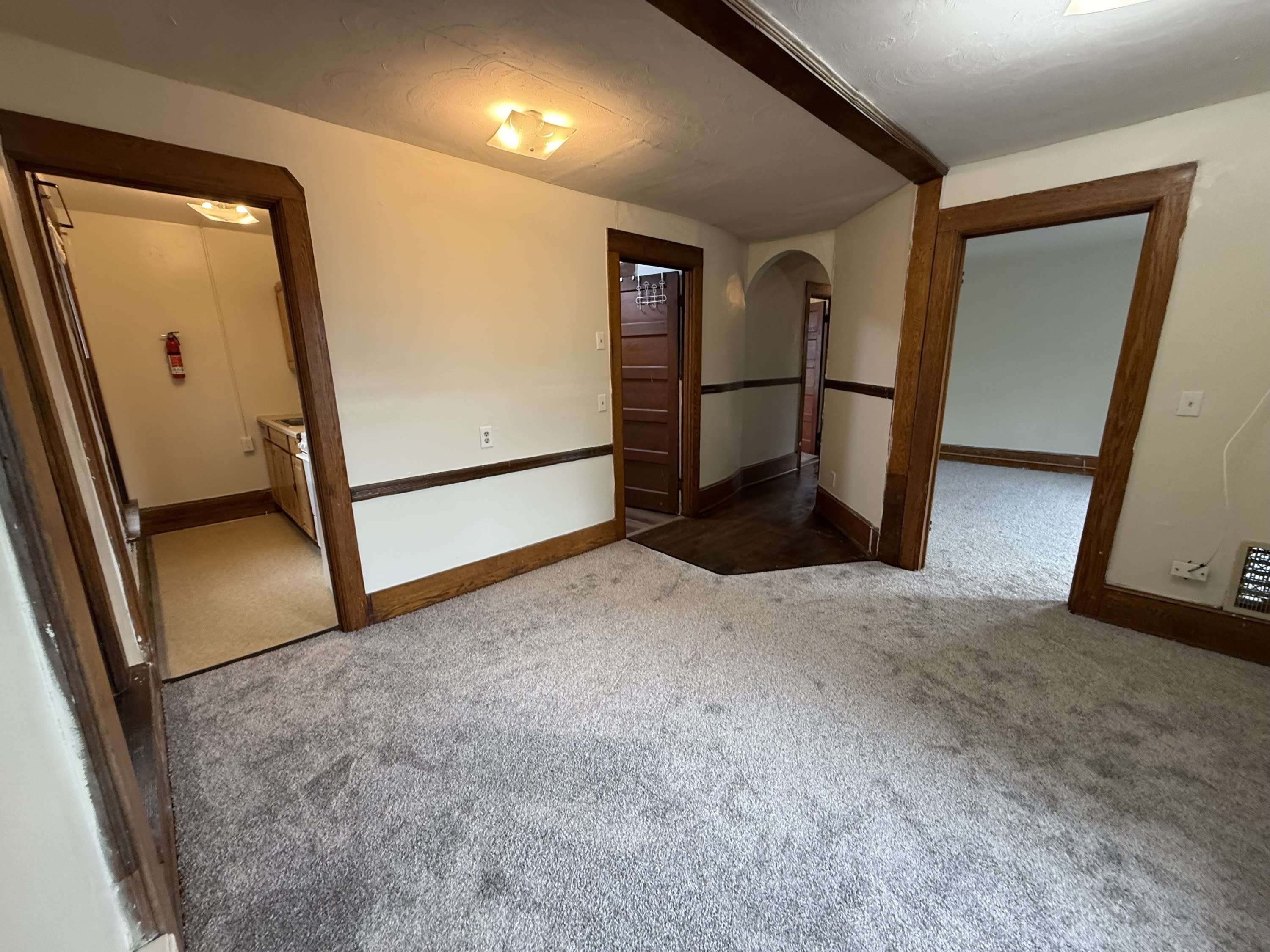 517 South Aurora Street – photo 1