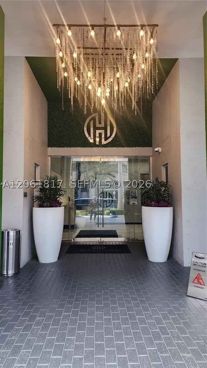 185 SE 14 – photo 1