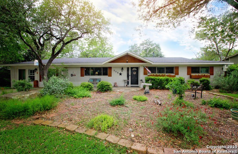 113 ADOBE DR – photo 1 of 38