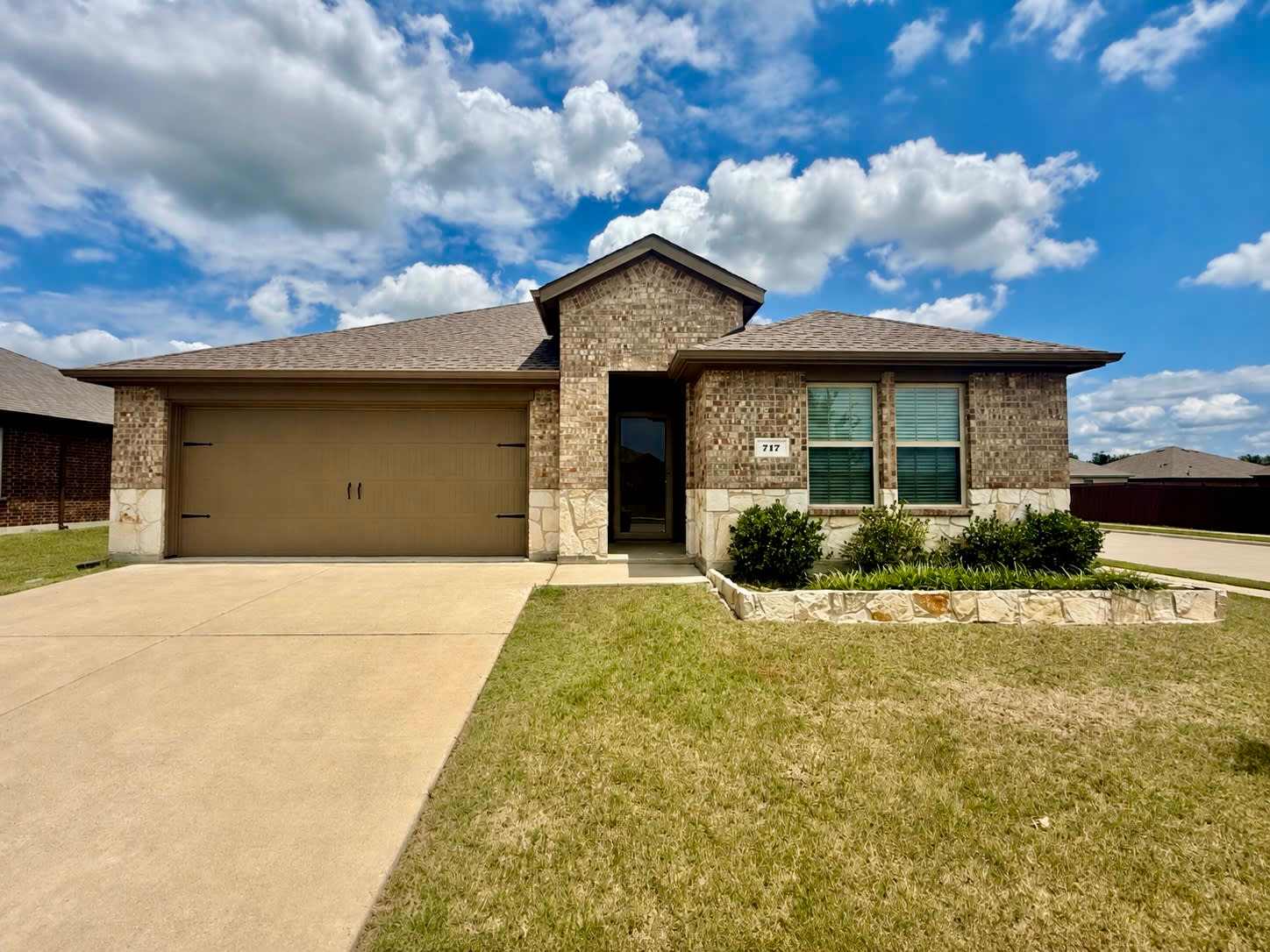 717 Cottonwood Way – photo 1