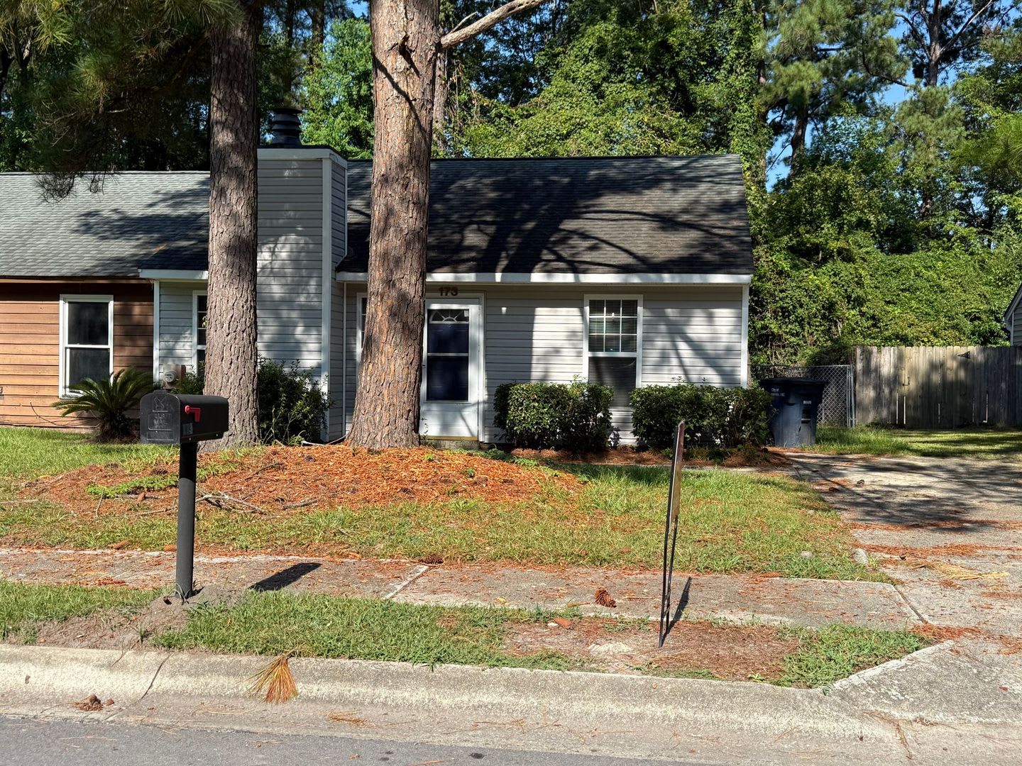 2 bedroom, 1 bath duplex with new LVP flooring in living room and bedrooms – photo 1