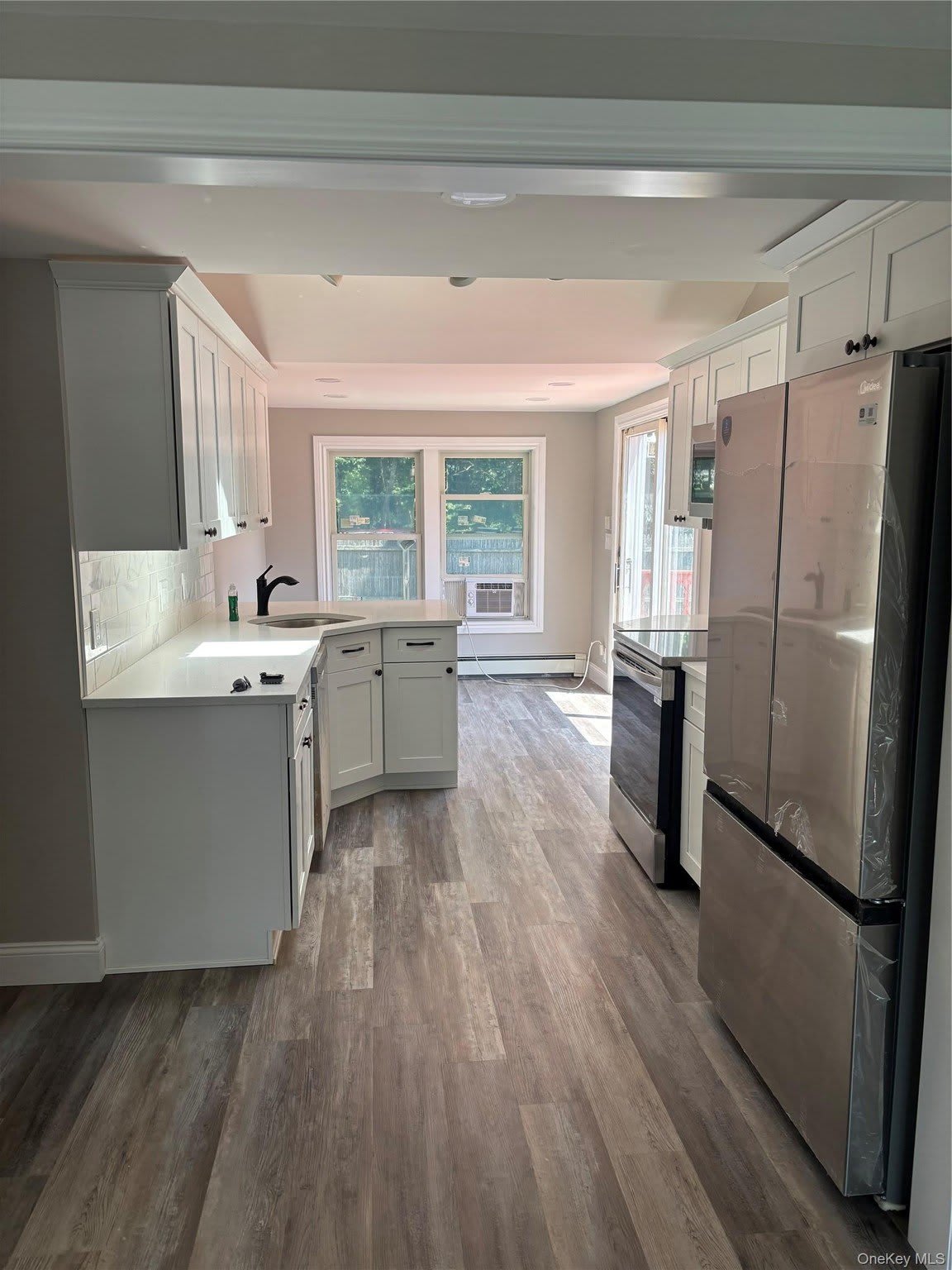 29 Laurel Street – photo 1 of 11
