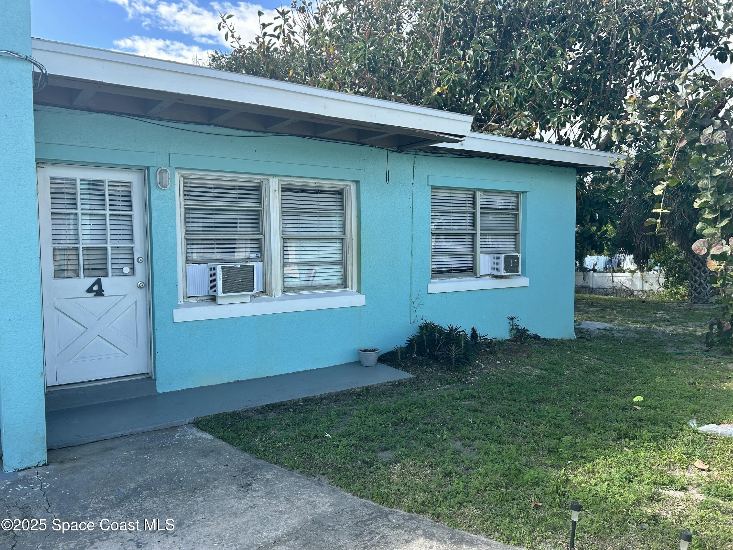 550 S Atlantic Avenue – photo 1 of 8
