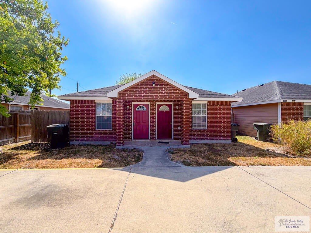 3526 S ARROYO PARK LN. – photo 1 of 6