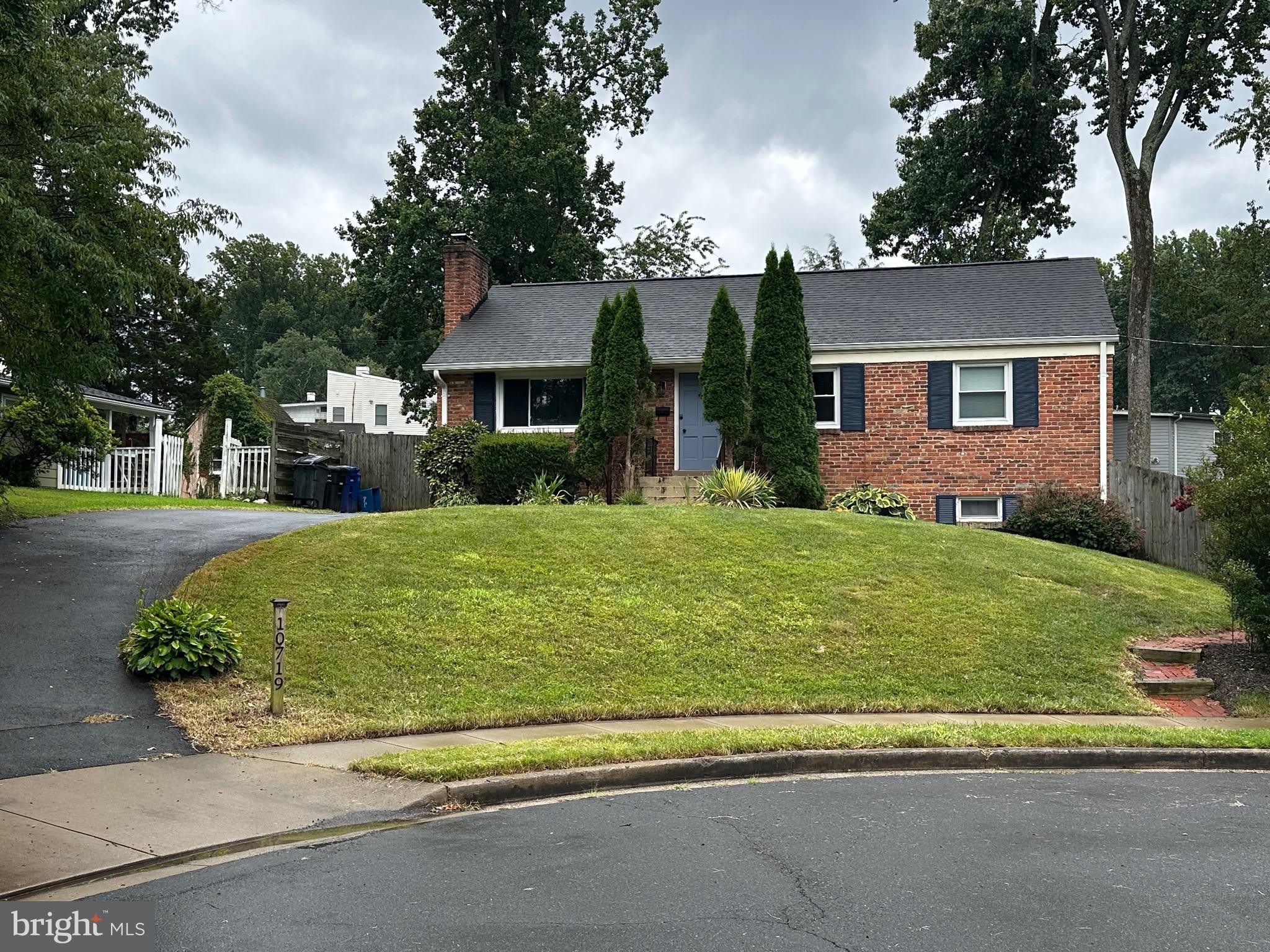 10719 JONES Street – photo 1