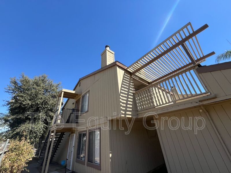 4018 W. Meadow Ave – photo 1 of 18