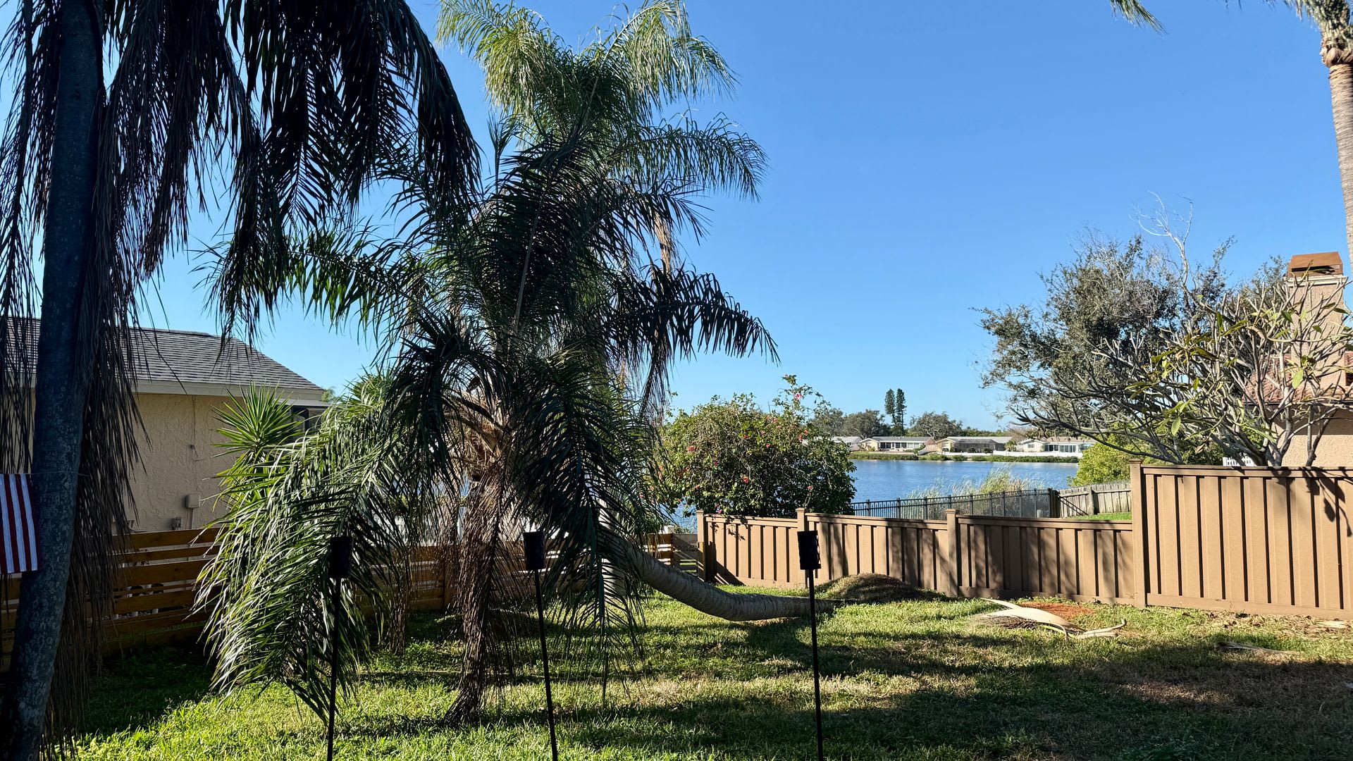 LAKE VIEW – photo 1