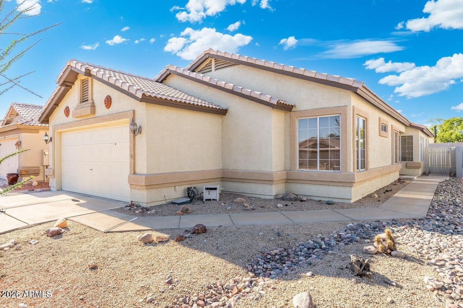 10622 W Mohawk Lane – photo 1 of 361