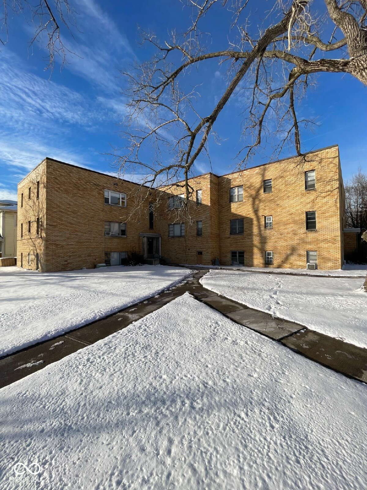 4 N Butler Avenue – photo 1