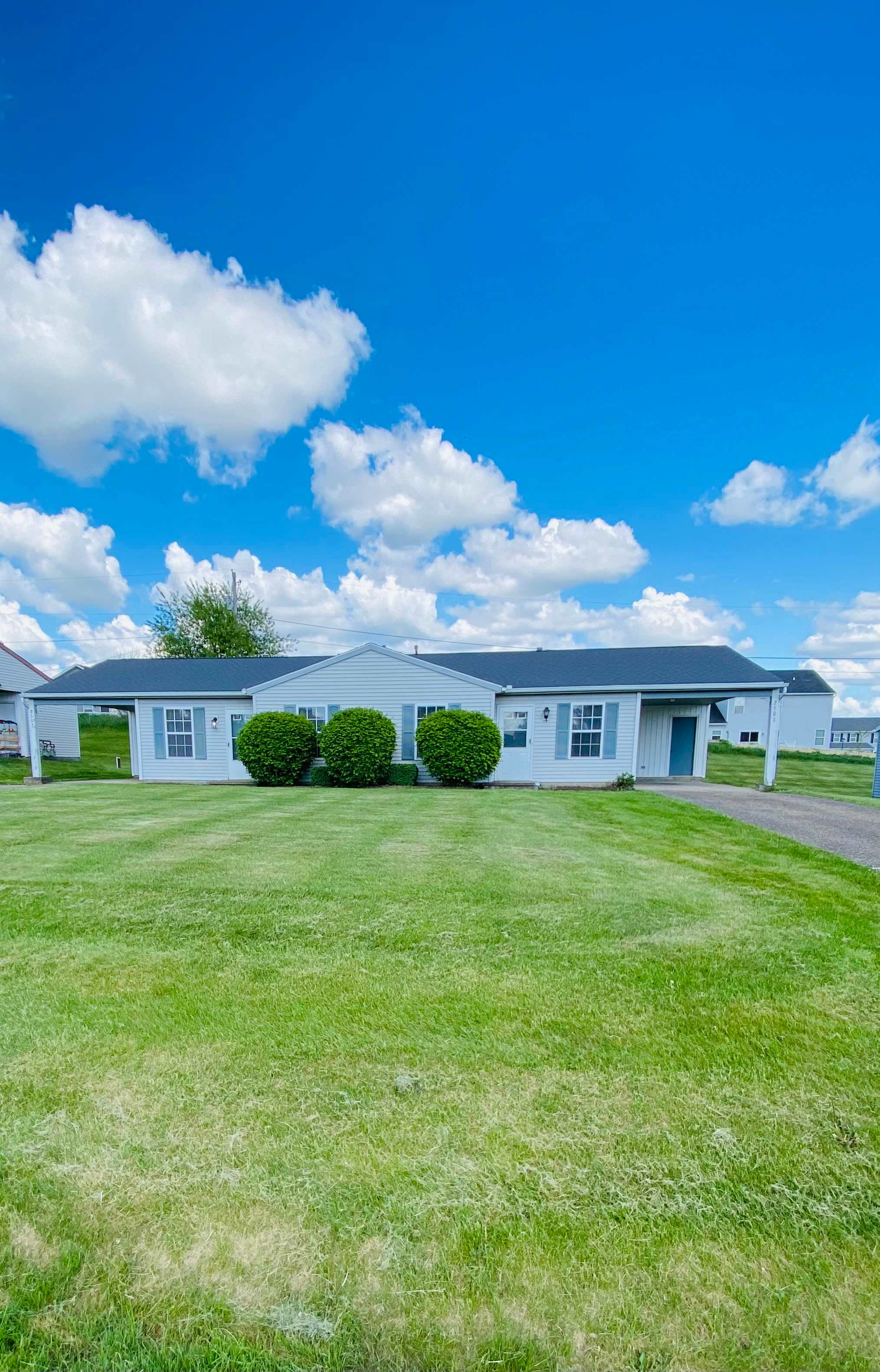2531 Zircon St Ne – photo 1 of 17