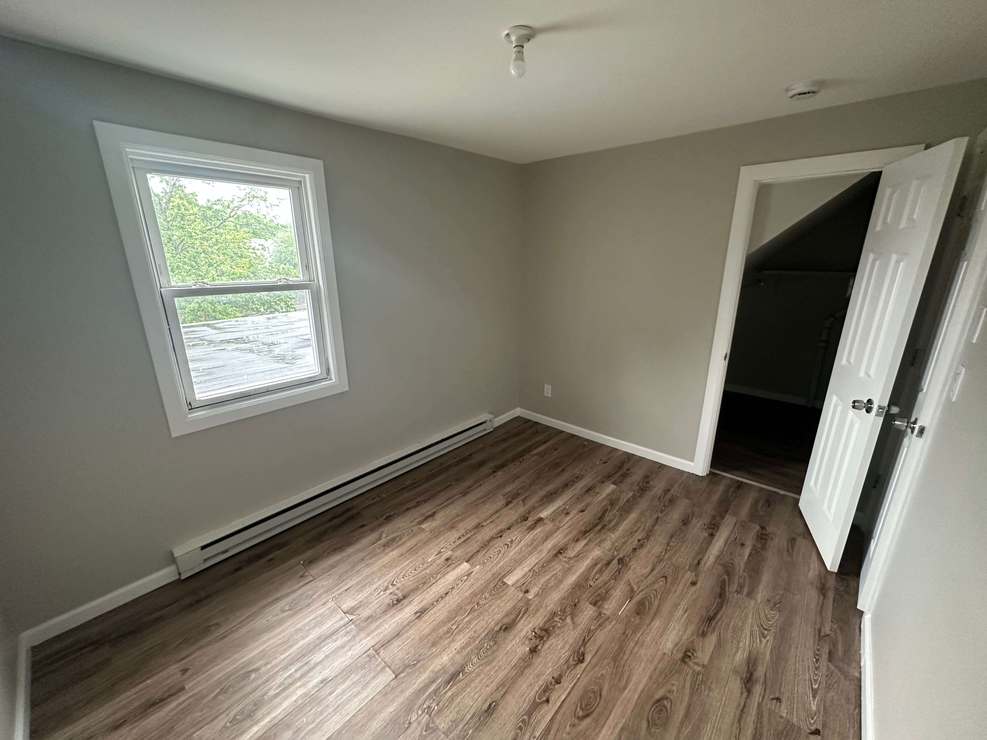 218 Hansbury Ave – photo 1