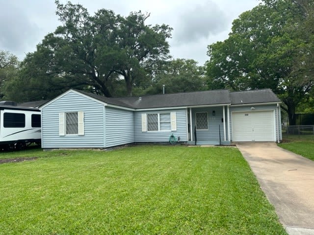 230 Laurel Street – photo 1 of 58