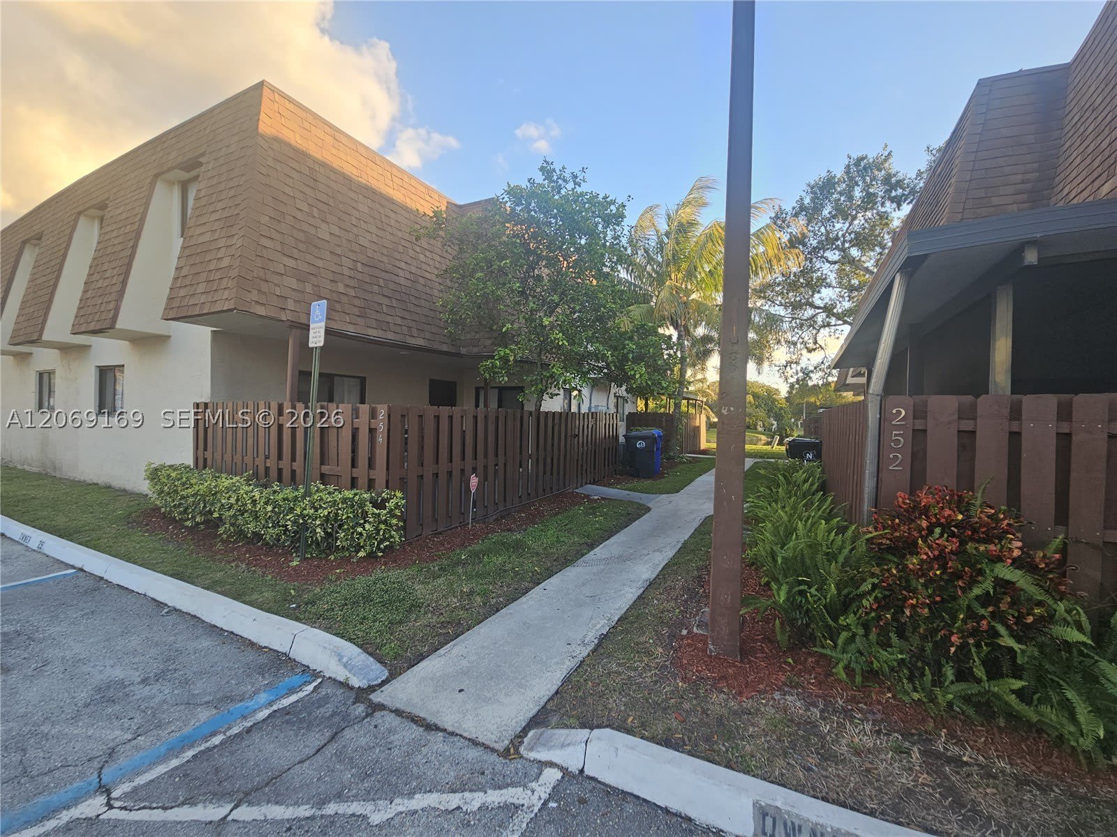 253 San Remo Blvd – photo 1