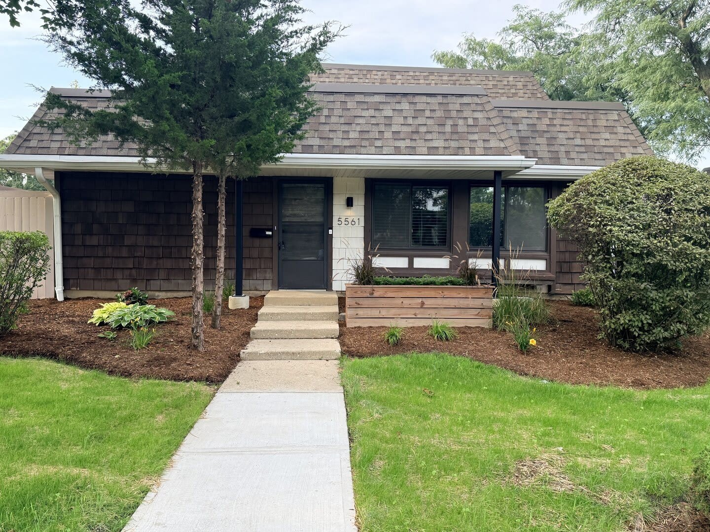 5561 Court F – photo 1 of 15