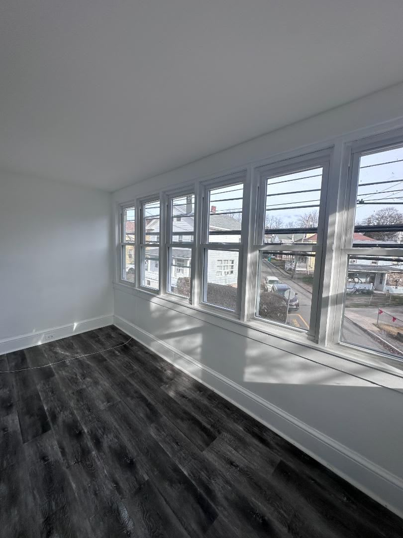 153 Vine St Unit 4 – photo 1 of 14