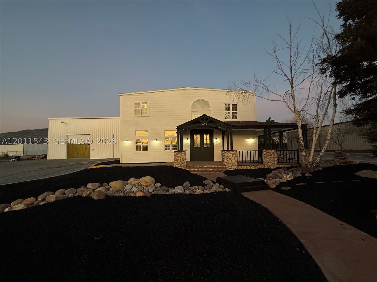 428 N CURRY STREET – photo 1