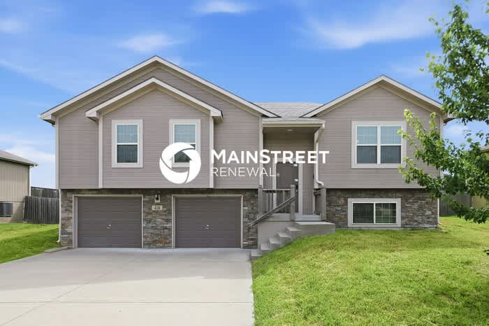 410 Golfview Drive – photo 1 of 18