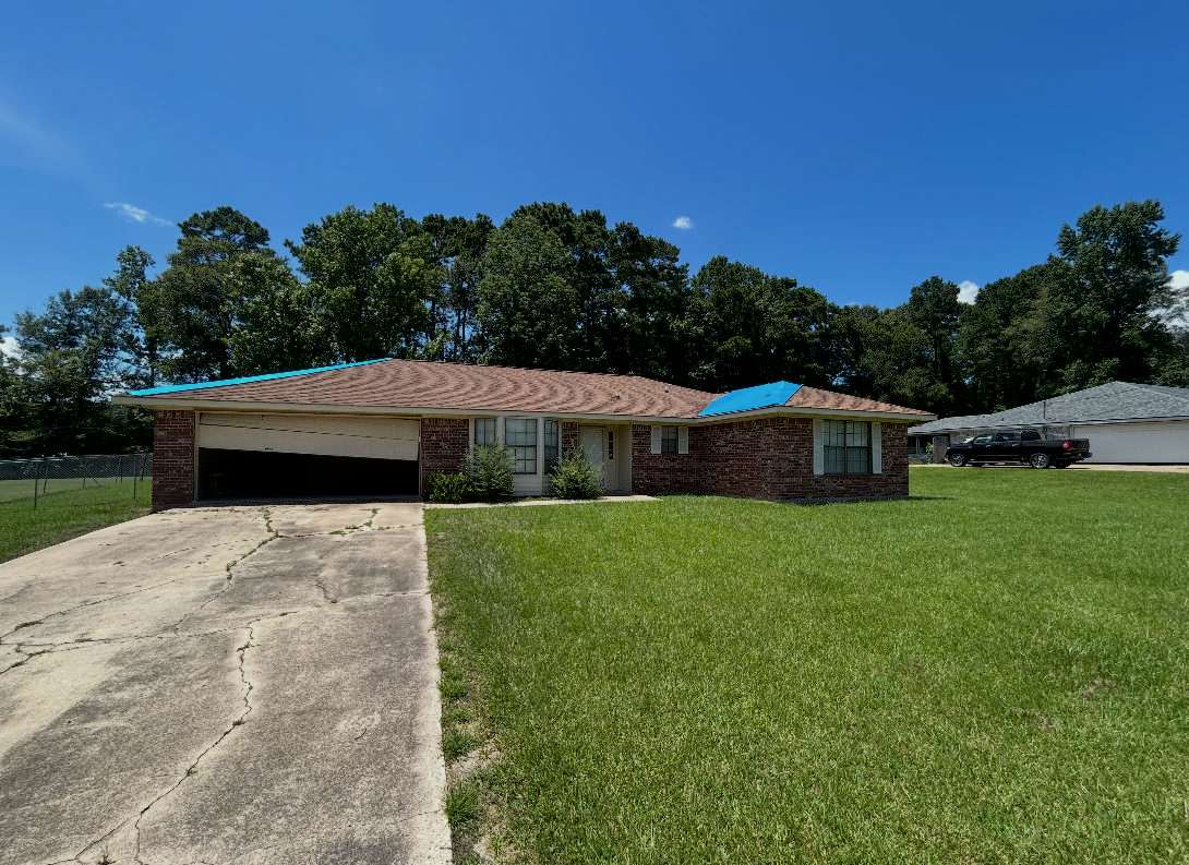 150 Shelly Lane – photo 1 of 10