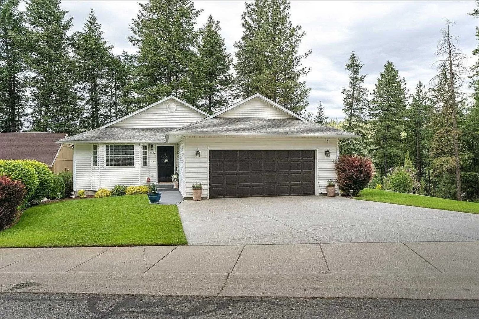 Coming soon! Qualchan Hills Geogeous 4 bed / 4 bath – photo 1