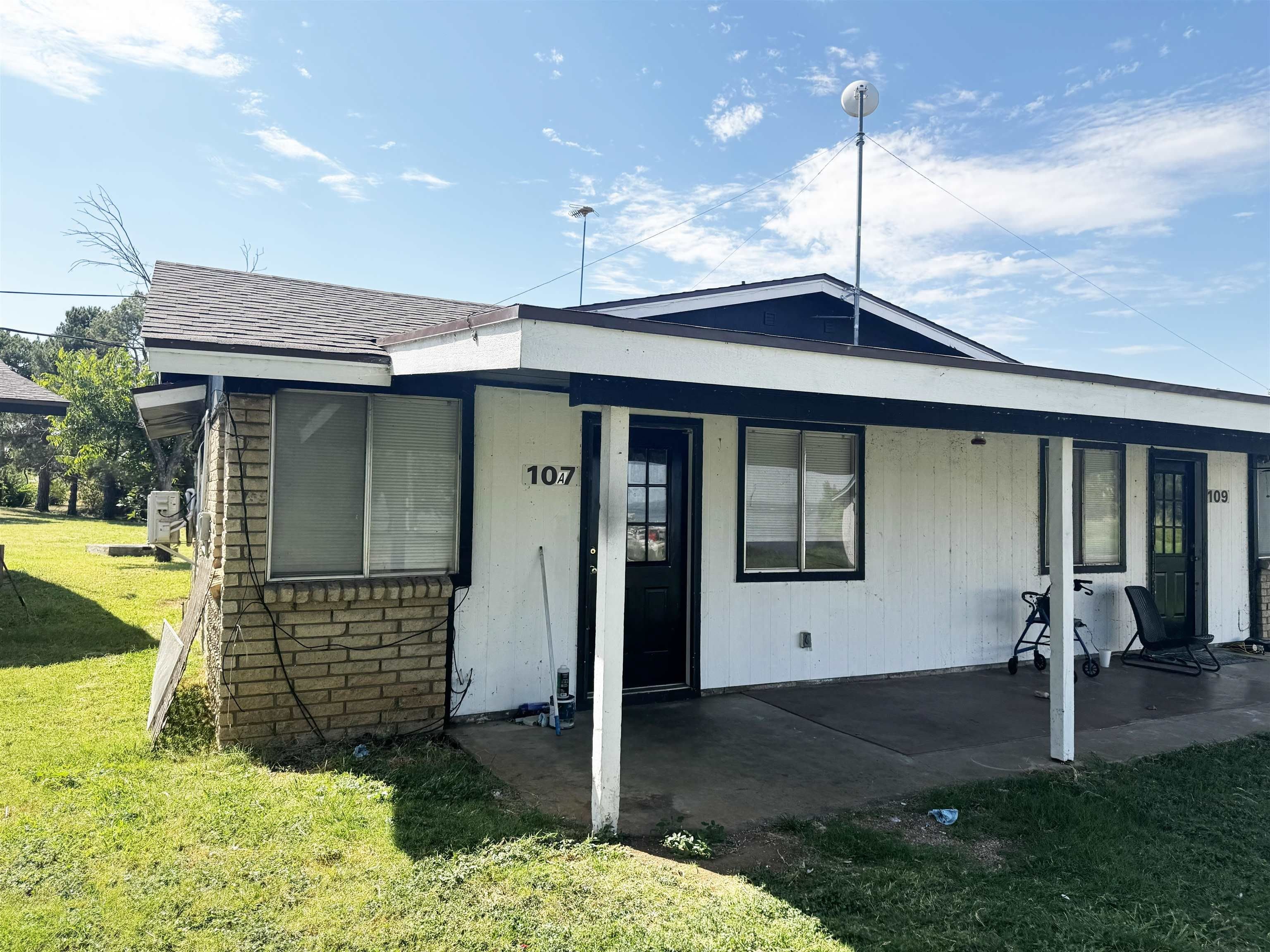 107 Logan Drive – photo 1 of 11
