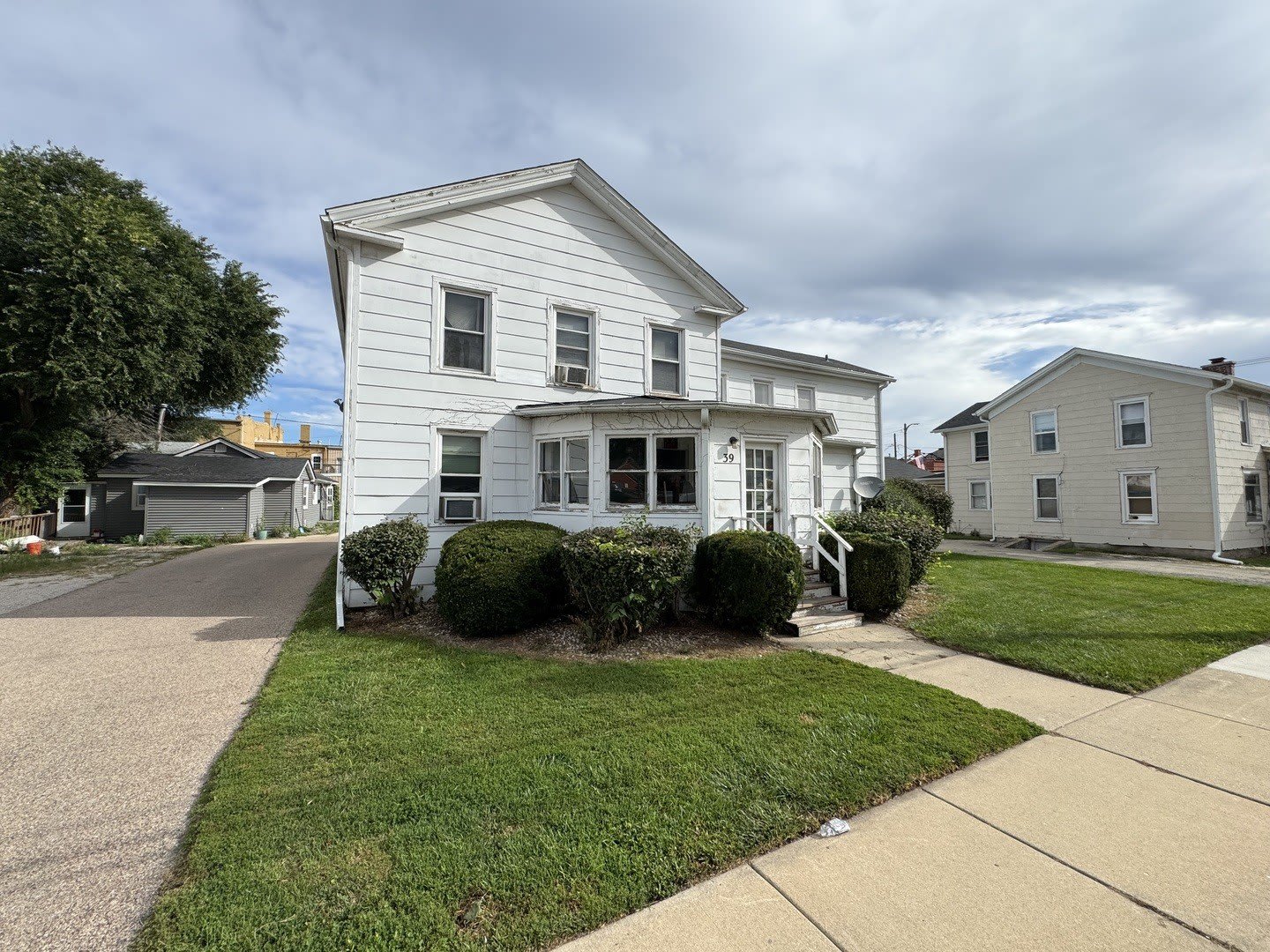 39 E Church Street – photo 1 of 8