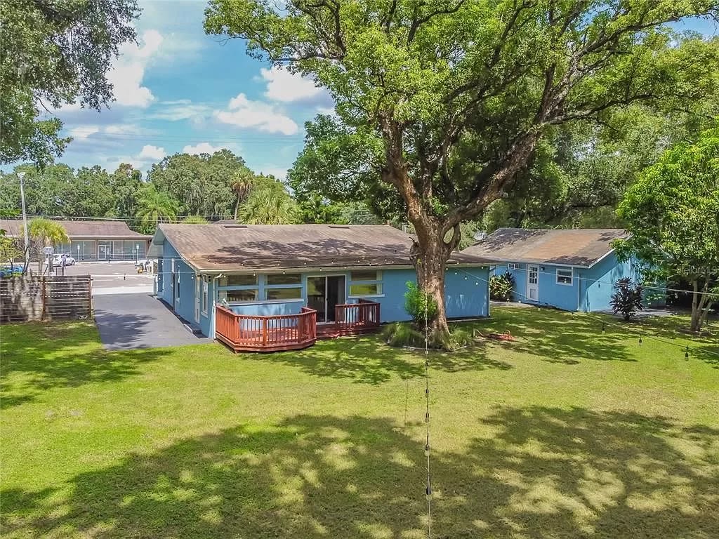 905 East Crawford Street – photo 1