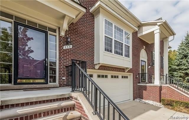 758 Sandalwood Drive – photo 1