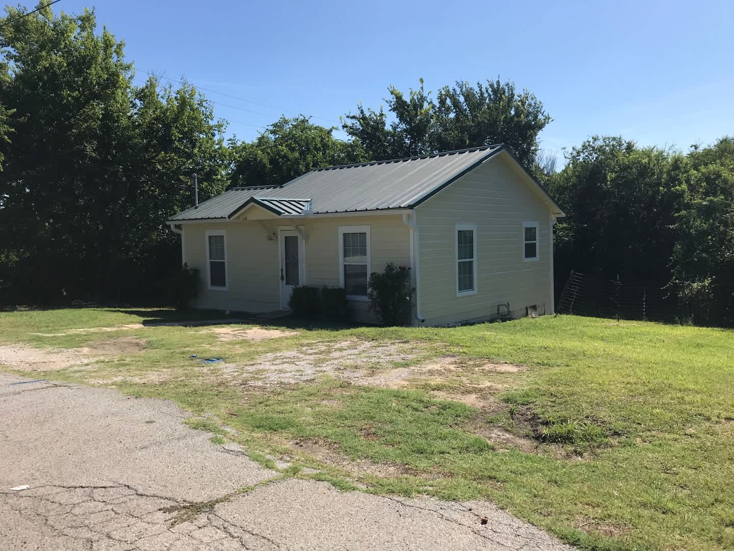 416 Shannon St., Weatherford, TX 76086 – photo 1