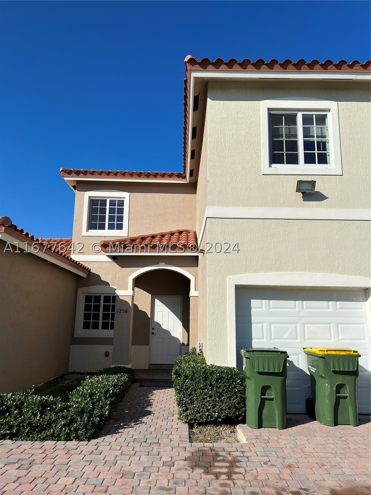 1258 NE 5th St – photo 1