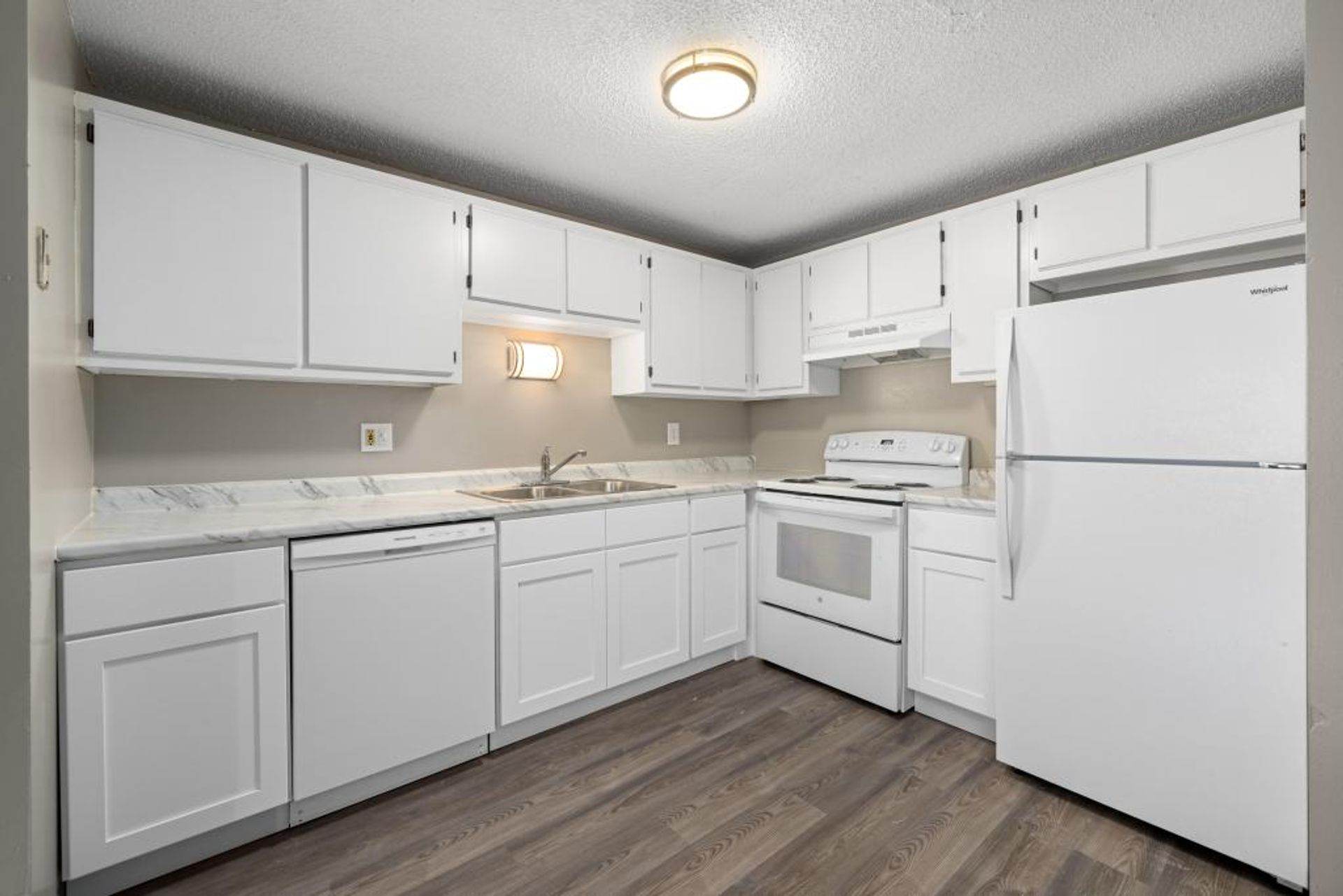 Maplewood East Apartments – photo 1 of 24
