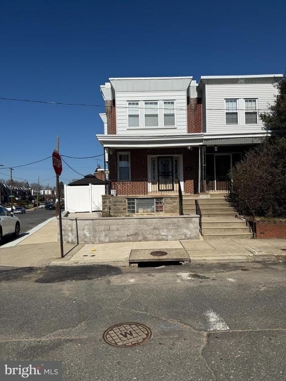 345 STEVENS ST – photo 1