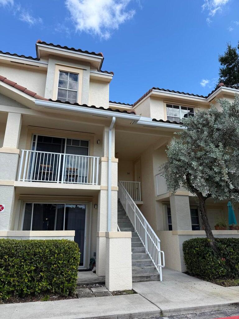 1140 University Boulevard – photo 1