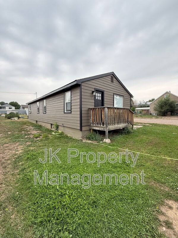 1716 6th Street NW – photo 1 of 27