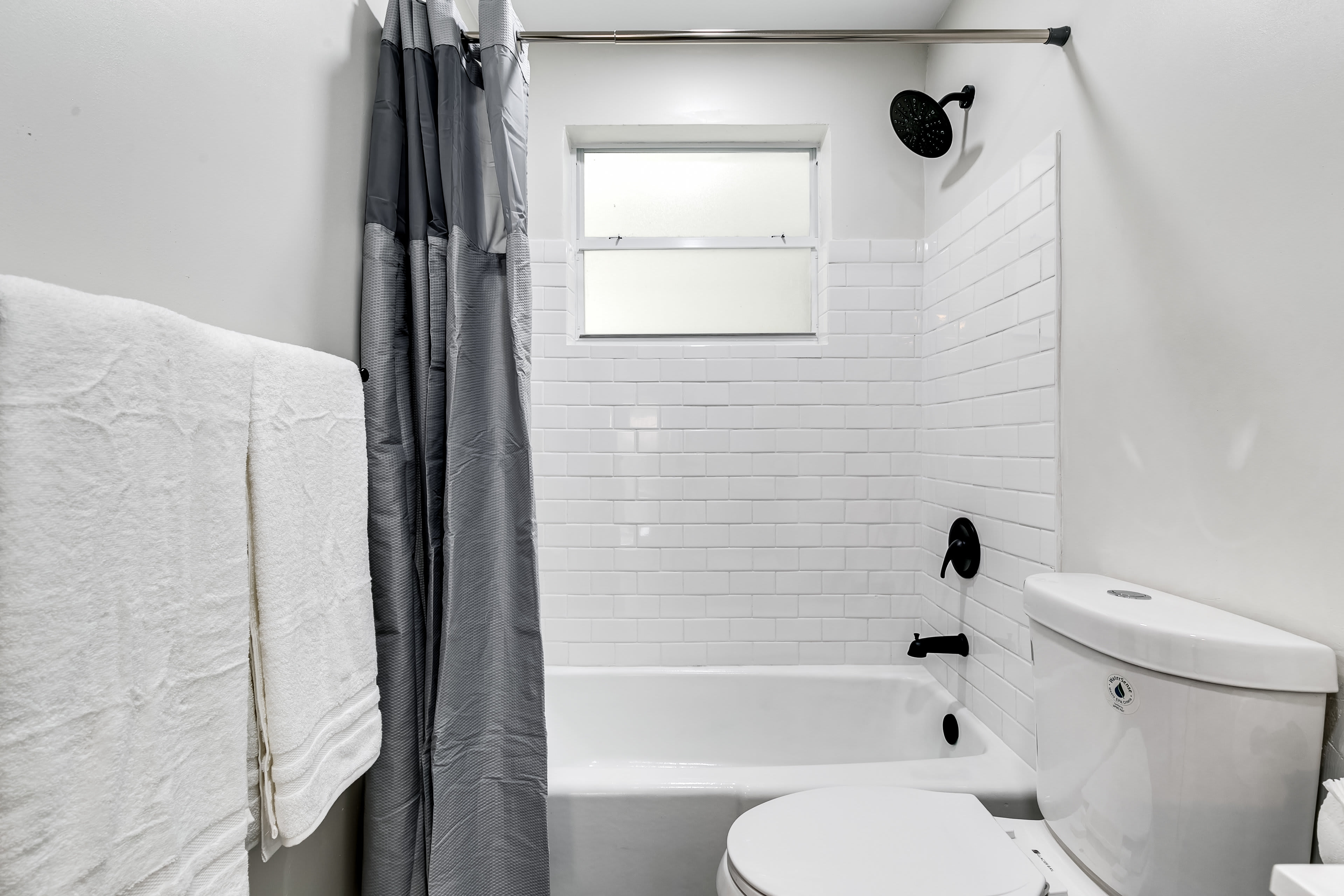 3700 Nw 58th Ave – photo 1 of 23
