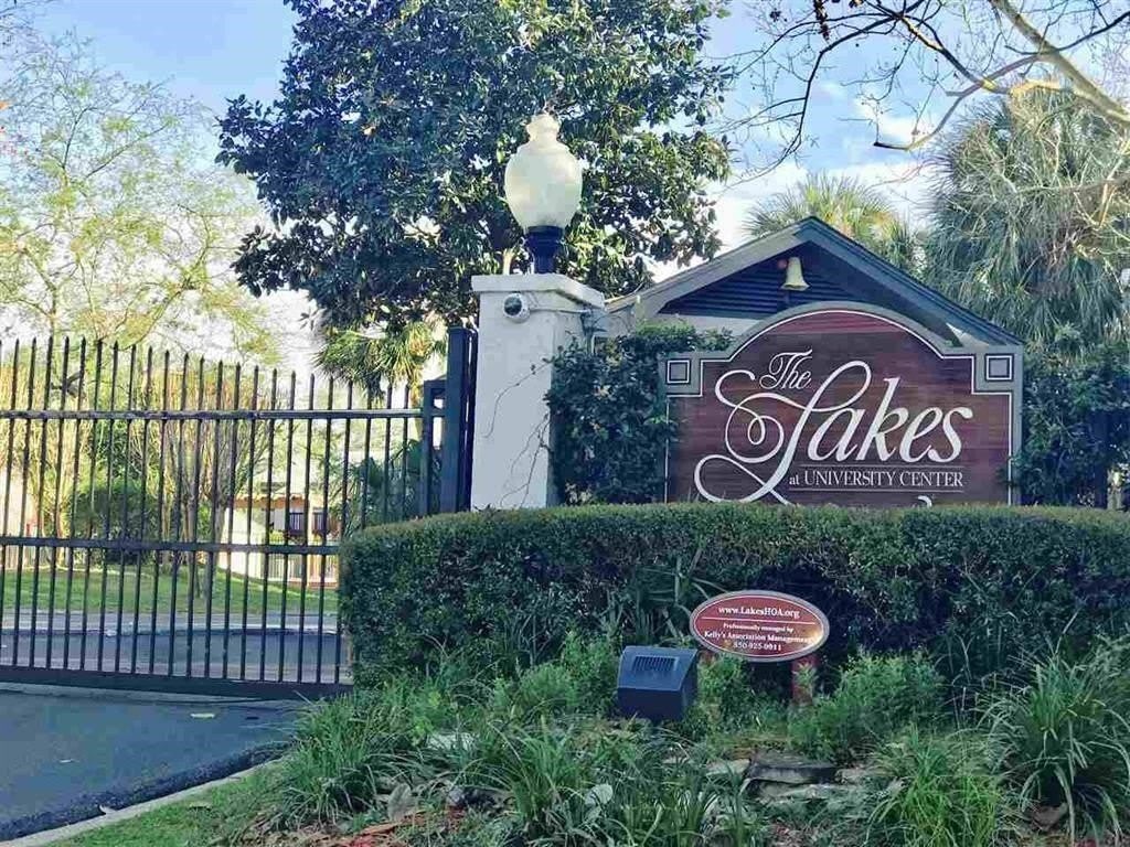 1309 Airport Drive – photo 1