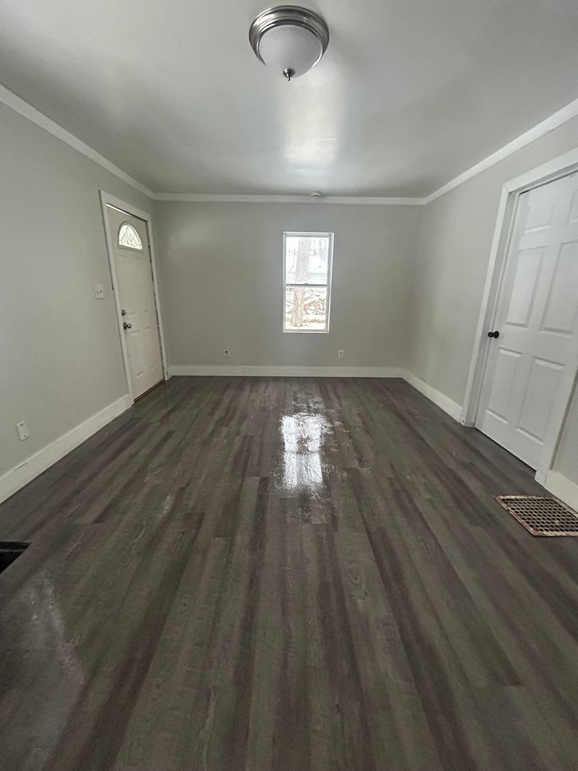 1 Bedroom 1 Bath House – photo 1