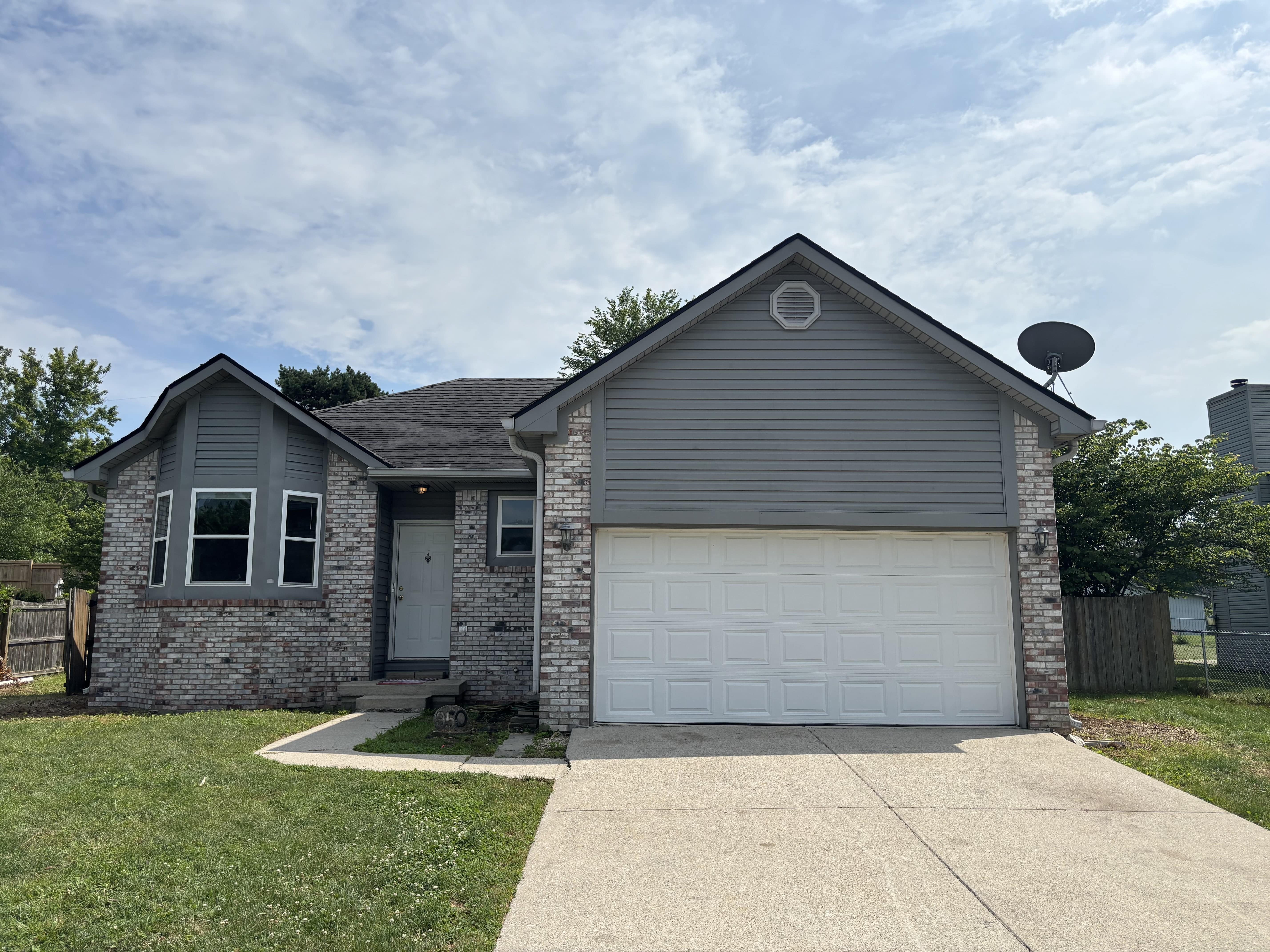 950 Deer Field Dr – photo 1 of 20