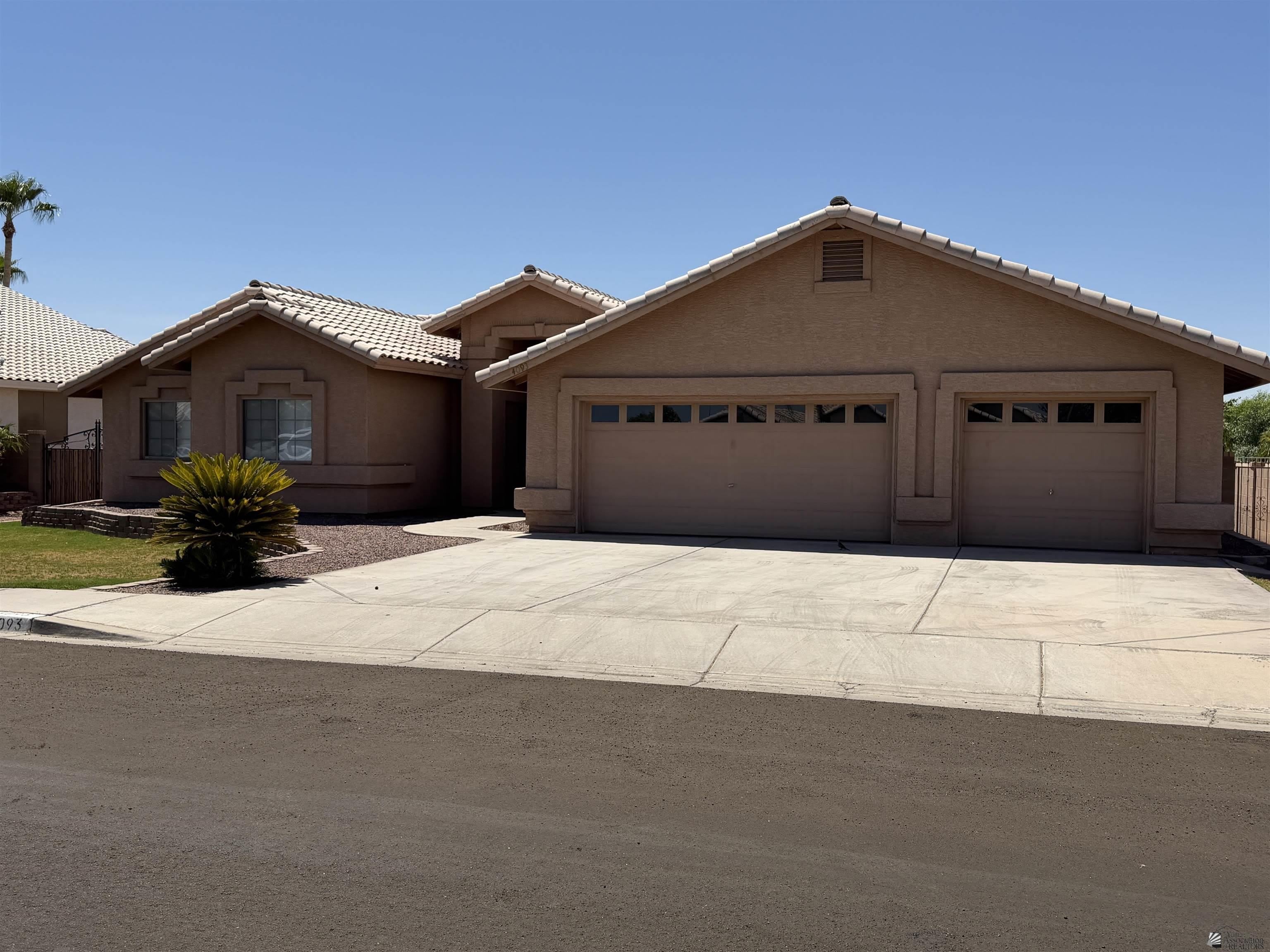 4093 W 17 ST – photo 1