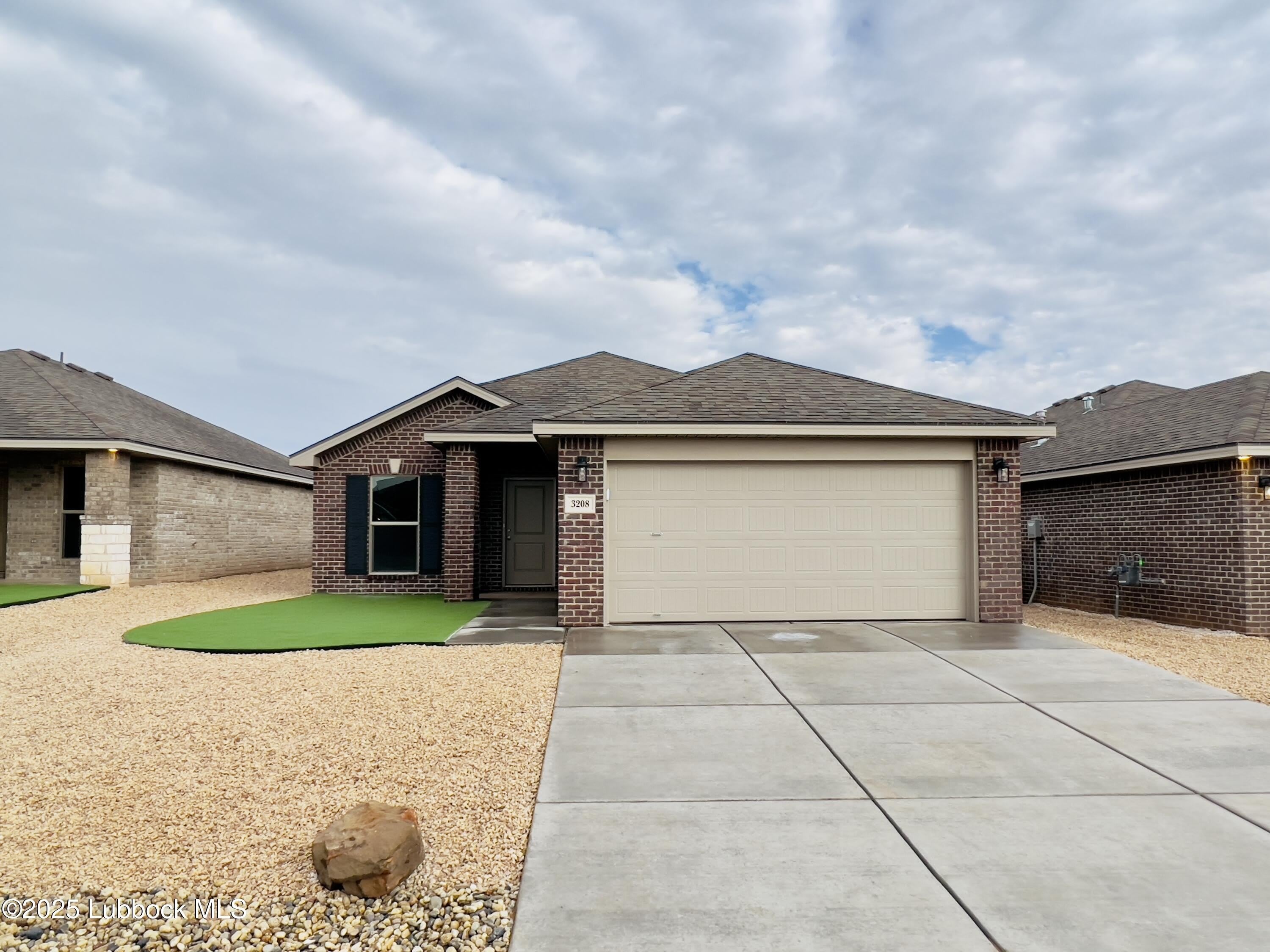 3208 Abbeville Avenue – photo 1